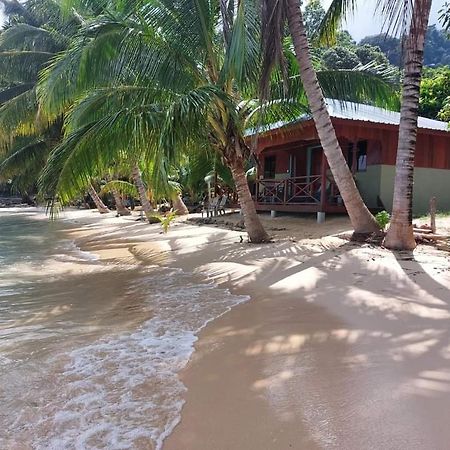 Ella'S Place Salang Tioman Hotel Exterior photo